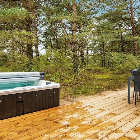 Vakantiehuis Luxury Retreat With Sauna Sønderby